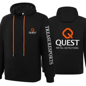 Buzo hoodie Quest con logo frontal y capucha